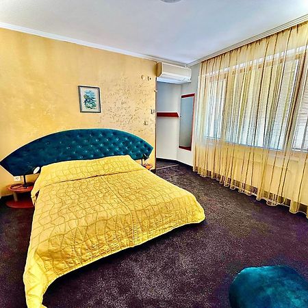 Family Hotel The Golden Fish Созополь Екстер'єр фото