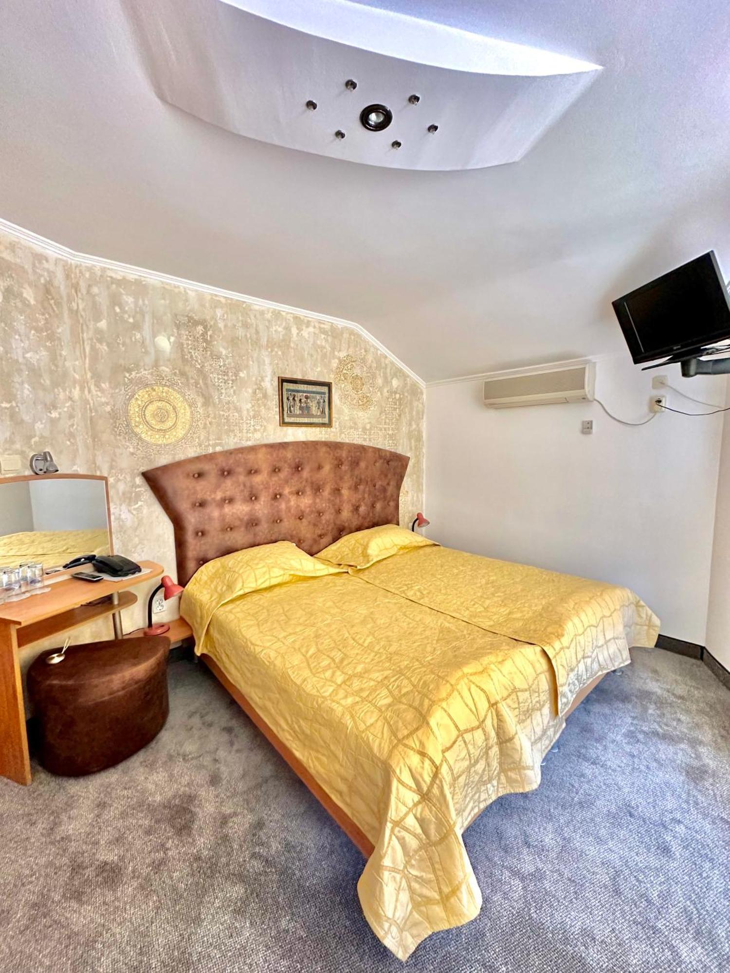 Family Hotel The Golden Fish Созополь Екстер'єр фото