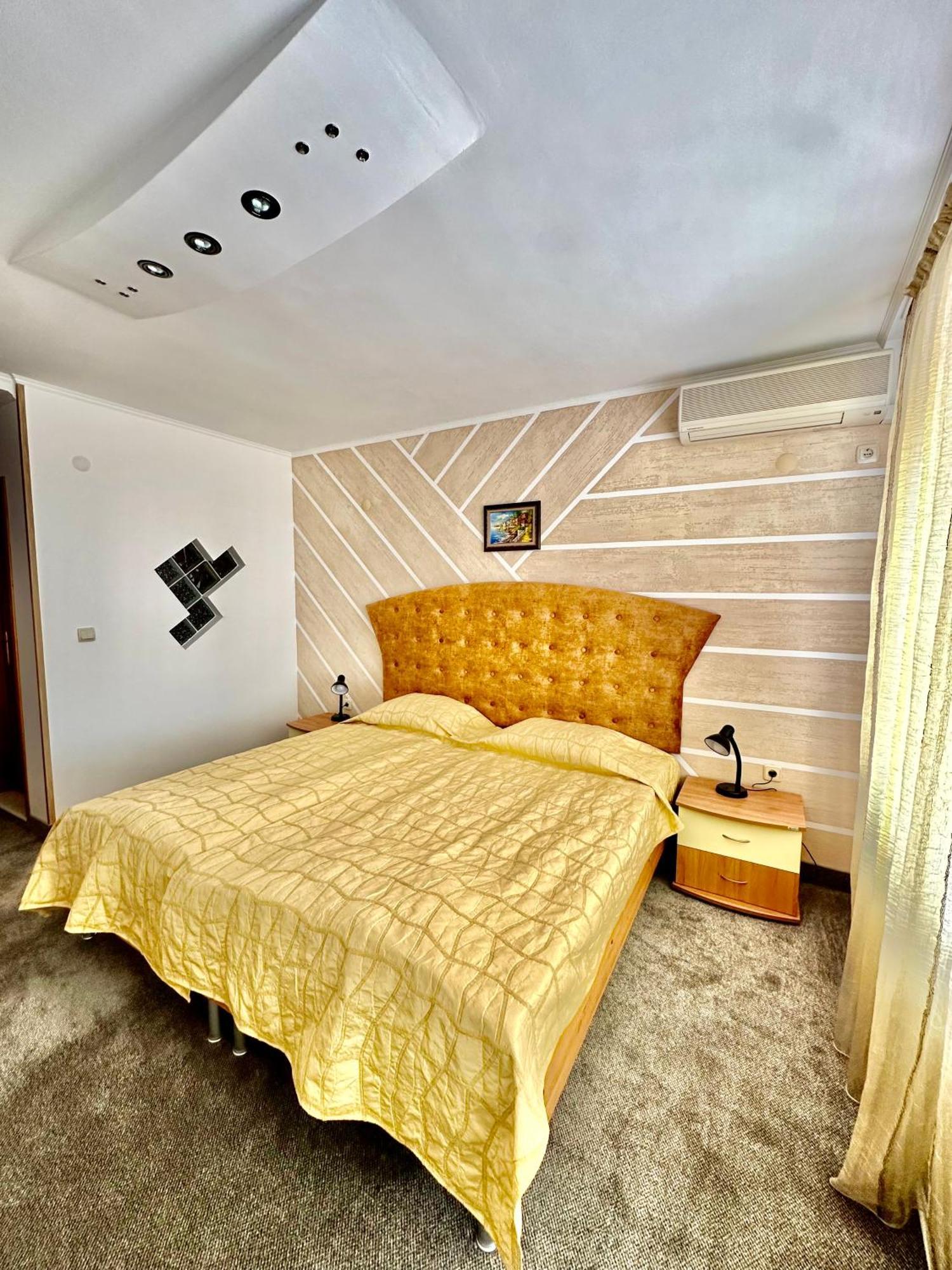 Family Hotel The Golden Fish Созополь Екстер'єр фото